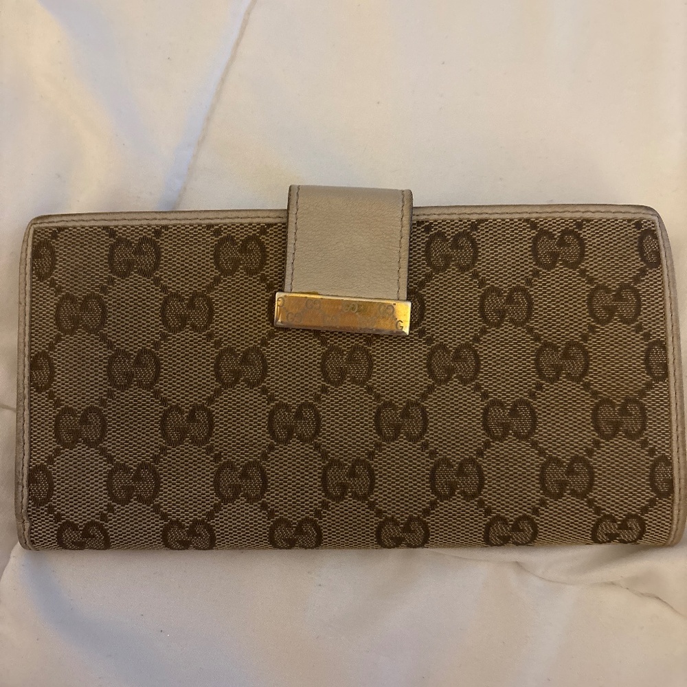 Gucci wallet